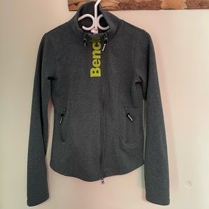 Ladies Bench Zip-Up jacket, size Large